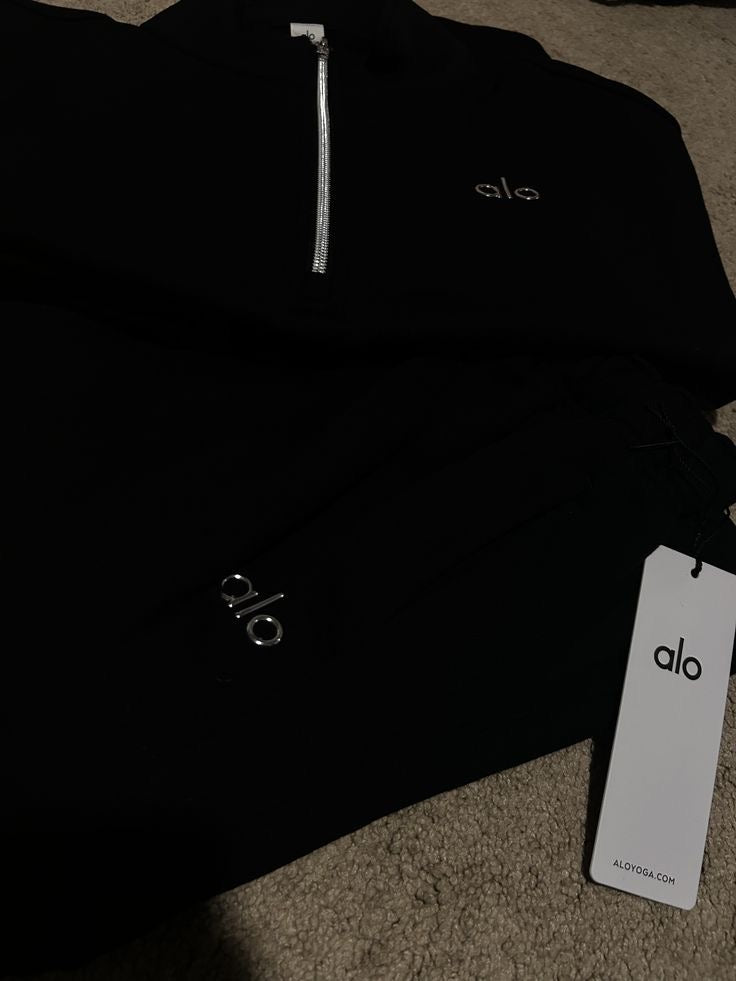 Alo Accolade Zip Pullover Set